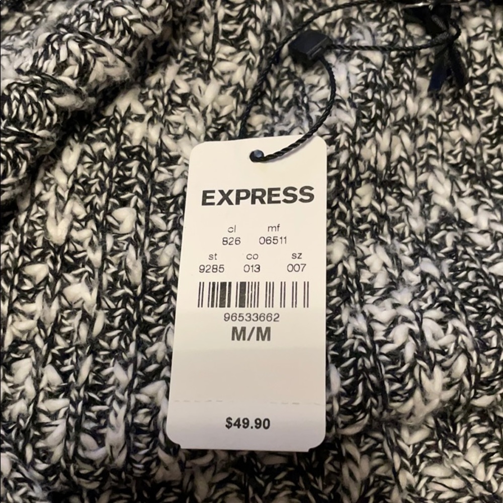 Express sweater! - Picture 2 of 4